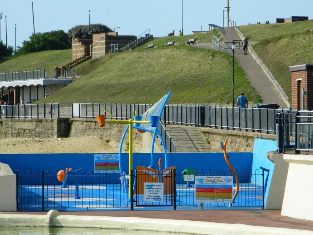 'Harbour View' On The River By Gorleston'S Award Winning Beach - Pet Free! 외부 사진